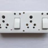 Switch Socket Combined Box  6 to 16 amp